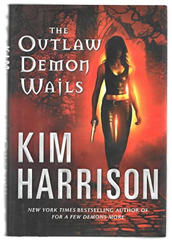 The Outlaw Demon Wails (Hollows, 6)