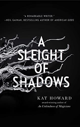 A Sleight of Shadows (Volume 2) (Unseen World, The, Band 2) von S&S/Saga Press