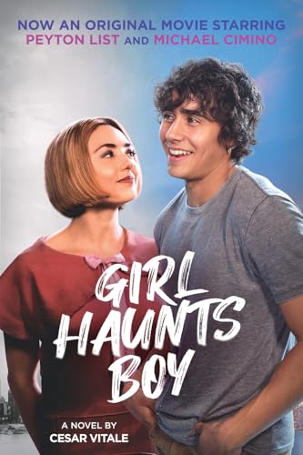 Girl Haunts Boy: A Novel von Amulet Books